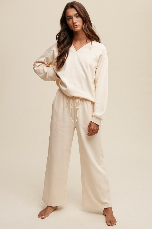 V-neck Sweatshirt and Pants Set